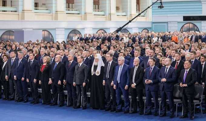 Каждый четвертый миллиардер, связанный с Путиным, покинул Россию в первые недели войны