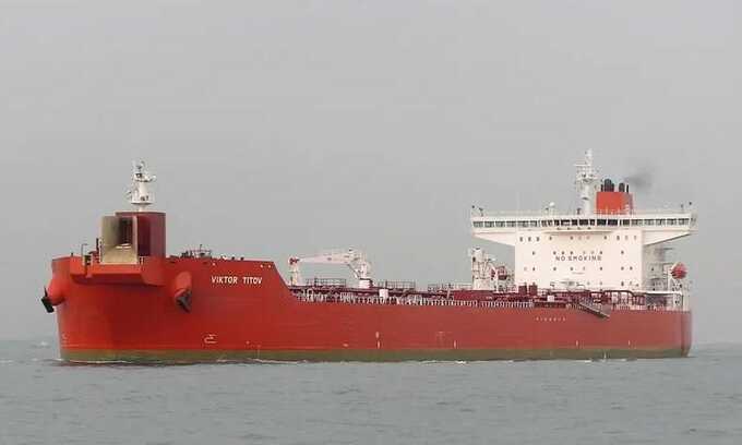 Танкерный флот обходит санкции и поставляет нефть из РФ в Индию