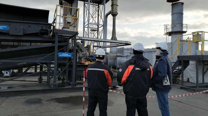 «Сургутнефтегаз» увольняет тысячи сотрудников на фоне бумажного убытка