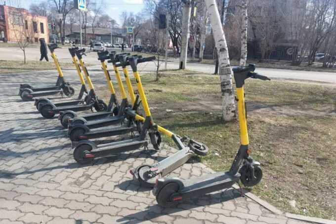 В Благовещенске запретили электросамокаты из-за недовольства местных жителей