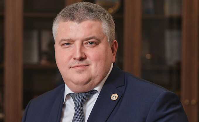 Губернатор Новгородской области Александр Дронов обвиняется в выводе бюджетных миллиардов через подконтрольные фонды