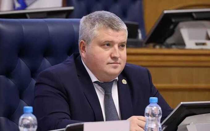 Губернатор Дронов и его фонды присваивают миллиарды из налоговых поступлений Новгородской области